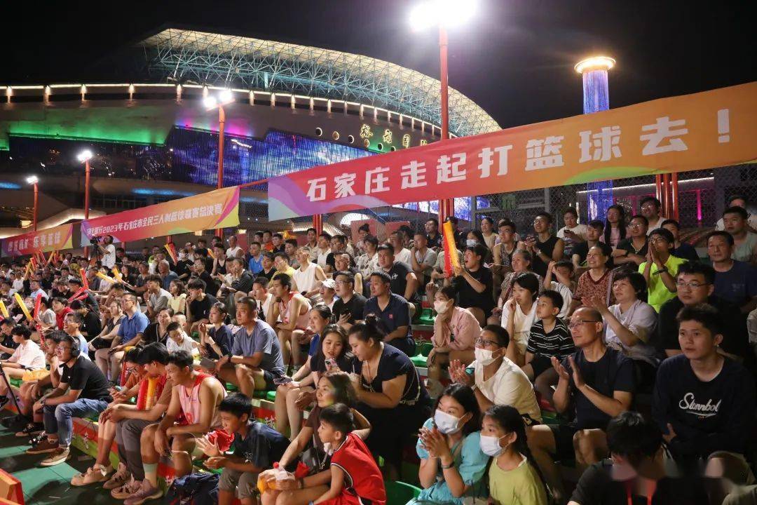包含科维托娃重返赛场，大比分获胜首场状态出色，法国队观众沸腾！的词条